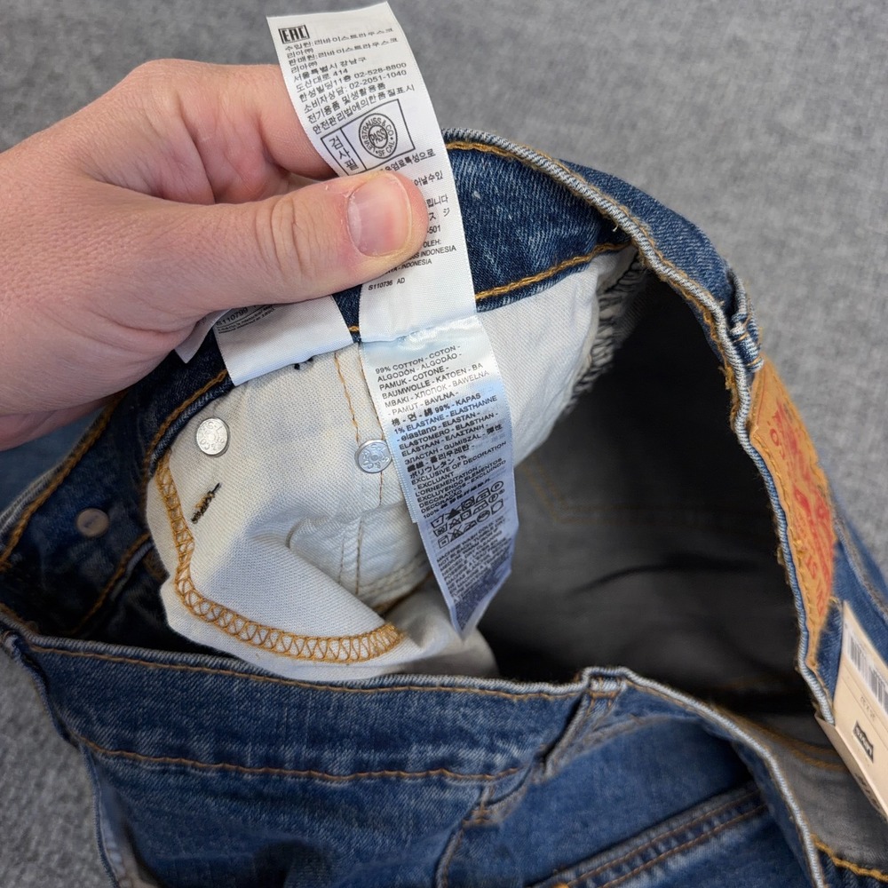 Levis 505 Jeans Men 35x32 Blue Medium Wash Stretch Denim Regular Straight NEW - Picture 9 of 12
